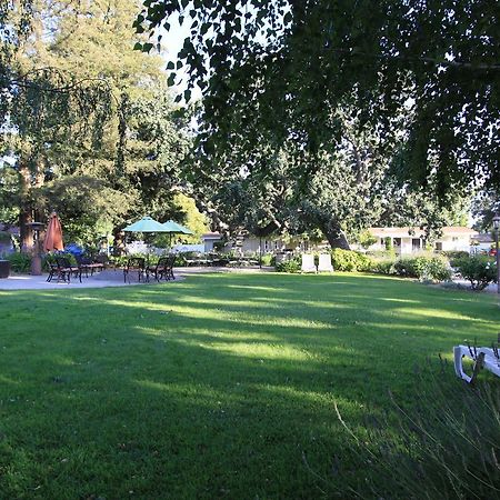 Meadowlark Inn Солванг Екстер'єр фото