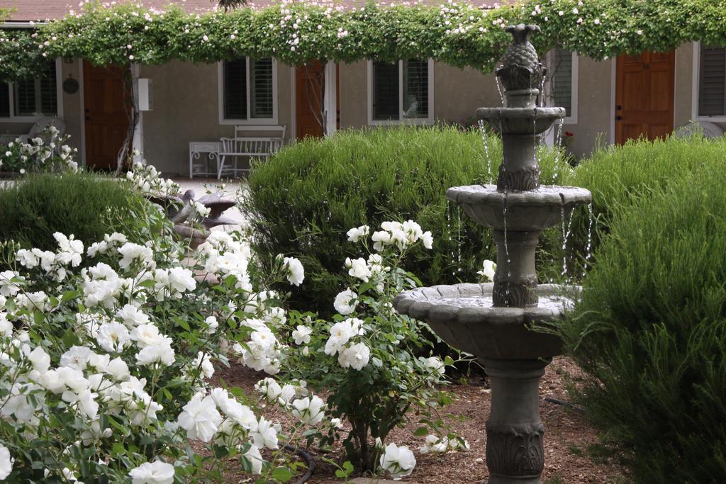 Meadowlark Inn Солванг Екстер'єр фото